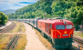 Đường sắt bất ngờ lãi đậm 