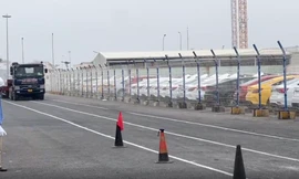 Loạt vướng mắc đăng kiểm xe quá khổ, quá tải