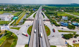 Rà soát việc huy động vốn mở rộng 2 tuyến cao tốc trọng điểm