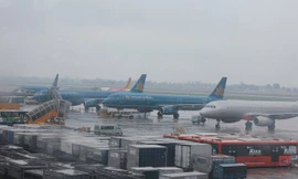 Hoãn hủy nhiều chuyến bay tránh bão số 1 