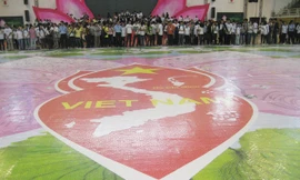 Tranh ghép bản đồ tư duy Việt Nam lập kỷ lục thế giới