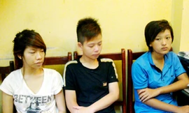 Nhóm "nữ quái tuổi teen (Từ trái qua là Lan Anh, Yến, Thư)