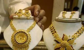 Vàng thế giới và trong nước cùng giảm mạnh