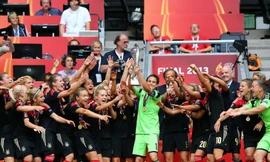 Đức lần thứ 8 lên ngôi Nữ hoàng châu Âu