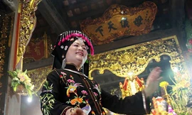 Chùm ảnh: liên hoan nghi lễ Chầu Văn tại Phủ Dầy