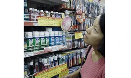 Lo lắng vì nước súc miệng nhiễm khuẩn