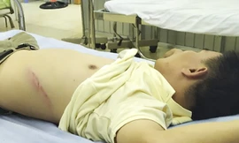 Trưởng văn phòng Thừa phát bị hàng chục đối tượng côn đồ vây đánh hội đồng