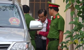 Bãi nhiệm chức danh Chủ tịch HĐND TP Phan Thiết