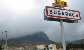 Nở rộ dịch vụ ăn theo ‘ngày tận thế’