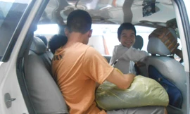 Chiều hôm qua các em đã về quê