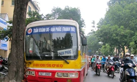 Đừng để người dân coi xe buýt là hung thần
