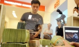 Áp dụng mức 'trần' lãi suất mới 13%