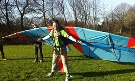 Clip lừa đảo 'người bay' gây sốc trên mạng