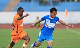 Thanh Trung (áo xanh) đã thắng cuộc trong vụ tranh chấp pháp lý với bầu Kiên. Ảnh: Bảo Nghi