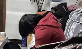 6 năm bị giam làm nô lệ tình dục cho cả cha và con