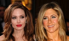 Jennifer Aniston đổi chuyến bay vì ‘ghét’ Angelina Jolie