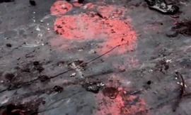 Giải mã bí ẩn dấu chân đỏ như máu trên quan tài cổ thời Chiến Quốc