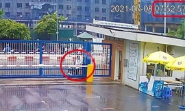 Camera điểm thi ghi lại, thí sinh này đến trường lúc 7 giờ 52 phút ngày 8/7.