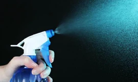 Những sai lầm 'chết người' nào mà dễ bị gặp khi lau màn hình tivi?