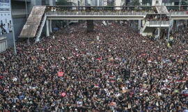 Chuyện biểu tình ở Hong Kong có thể trở thành “quân bài” của Mỹ. Ảnh: SCMP