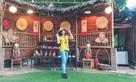 Những tua Tết giúp HDV Nguyễn Thị Hồng có dịp khám phá bản sắc văn hóa ngày Tết ở các vùng miền