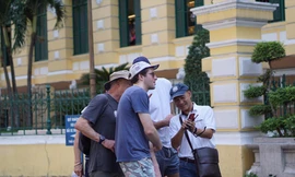 Thu hút khách quốc tế nhờ chính sách visa cởi mở hơn. Ảnh: NGUYÊN KHÁNH 