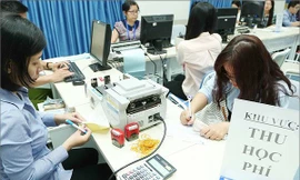 Hà Nội tạm dừng thu học phí không dùng tiền mặt