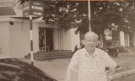 Ông Bùi Nghĩa tại con đường ở Thành phố Hồ Chí Minh mang tên Bùi Bằng Ðoàn 