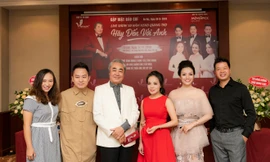 NSND Quang Thọ và các học trò sẽ tham gia đêm nhạc của ông vào 11/11 tại Hà Nội. Ảnh: Vietart 