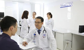 Bệnh viện Ða khoa tỉnh Phú Thọ đã ứng dụng​hệ thống trí tuệ nhân tạo trong hỗ trợ điều trị ung thư (IBM​Watson for Oncology) để đưa ra phác đồ điều trị ung thư ​