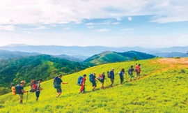 Trekking trên "con đường muối" 