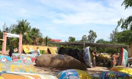 Con đường thuyền thúng đang được phục dựng lại