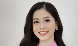 Á hậu 1 Bùi Phương Nga luôn tươi tắn, gây thiện cảm cho người đối diện. Ảnh: MẠNH THẮNG