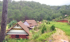 Rong chơi làng Cù Lần