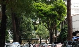 Dân 'anh chị' công khai lập chốt trấn tiền ô tô giữa Sài Gòn