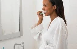 Chăm sóc răng miệng cho bà bầu