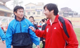 Ghế HLV tuyển Việt Nam: đồng tiền xương máu