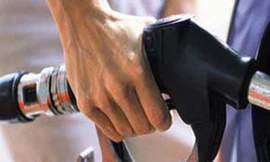 Giữ nguyên giá xăng dầu