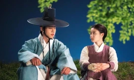 "Bầu Trời Rực Đỏ": Sau 19 năm xa cách, Ahn Hyo Seop và Kim Yoo Jung trao nhau nụ hôn đầu