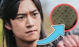 Sao chổi bám đuôi, "Sông Đón Trăng Lên" lại bị chỉ trích vì sử dụng sai chữ Trung Quốc cổ