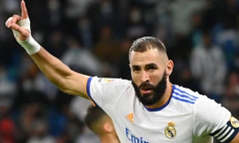 Real Madrid 'đánh tennis', Benzema lập kỷ lục thế kỷ