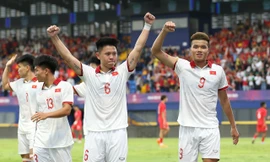 Cục diện bảng B SEA Games 32: U22 Việt Nam chiếm lợi thế lớn
