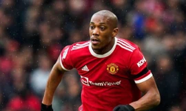 Tiền đạo Martial chấp nhận giảm lương để đào tẩu khỏi MU