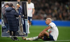 Richarlison chống nạng rời sân, CĐV Brazil đứng ngồi không yên 