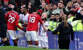 Vì sao MU không 'dám' kháng cáo tấm thẻ đỏ của Casemiro dù có thể bị oan? 