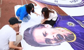 CĐV Hà Nội FC chuẩn bị món quà đặc biệt cho Quang Hải trong ngày chia tay