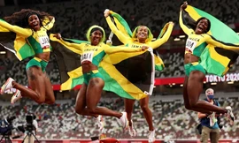 Các cô gái Jamaica chạy như 'xé gió', thống trị nội dung chạy tiếp sức 4x100m