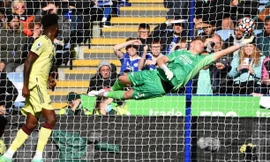 Leicester City vs Arsenal 0-2: Pháo thủ nối dài mạch thắng, tạm vươn lên tốp 5