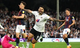 Fulham trở lại Ngoại hạng Anh nhờ siêu tiền đạo ghi 43 bàn 