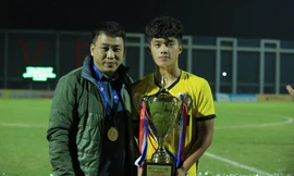 Quốc Việt là vua phá lưới U19 Đông Nam Á: Xứng danh 'siêu nhân' giải trẻ! 